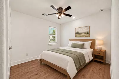 5729 Newport Street #B, Houston, TX 77023 - Photo 5