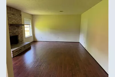 5614 Country Green Street, League City, TX 77573 - Photo 7