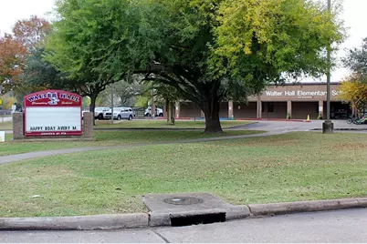 5614 Country Green Street, League City, TX 77573 - Photo 35