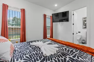 4657 Phlox St, Houston, TX 77051 - Photo 13