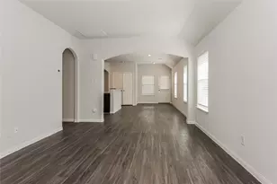 5530 Plantation Forest Dr, Katy, TX 77449 - Photo 7