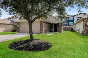 5530 Plantation Forest Dr, Katy, TX 77449 - Photo 3