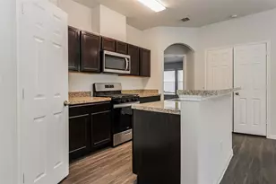 5530 Plantation Forest Dr, Katy, TX 77449 - Photo 5