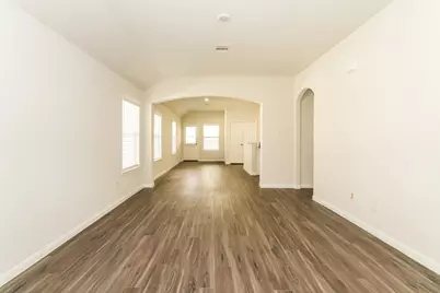 5530 Plantation Forest Drive, Katy, TX 77449 - Photo 7