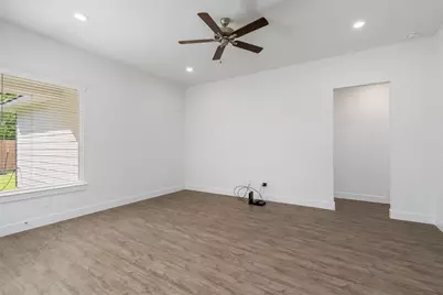 906 Golden Willow Lane, Conroe, TX 77304 - Photo 13
