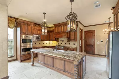 7414 Newbury Trail, Sugar Land, TX 77479 - Photo 7