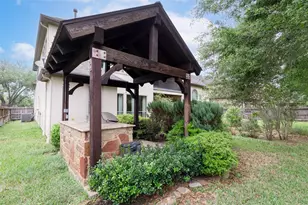 7414 Newbury Trail, Sugar Land, TX 77479 - Photo 37