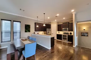 925 W 19th St, Houston, TX 77008 - Photo 11