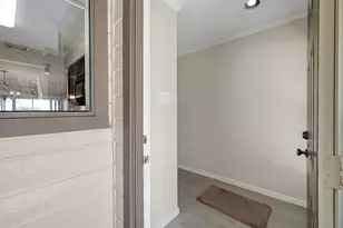 104 Lakeview Terrace, Conroe, TX 77356 - Photo 5