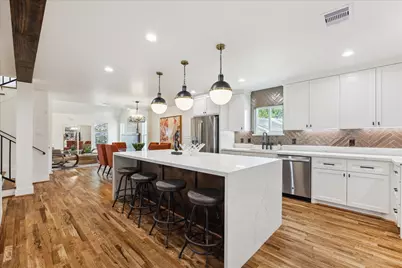 805 English Street, Houston, TX 77009 - Photo 9