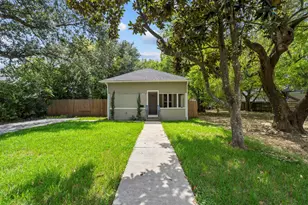 311 7th Ave N, Texas City, TX 77590 - Photo 1