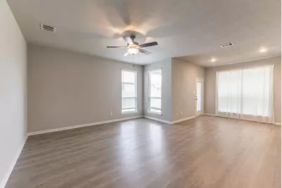 104 Laurel Oak Drive, Huntsville, TX 77320 - Photo 3