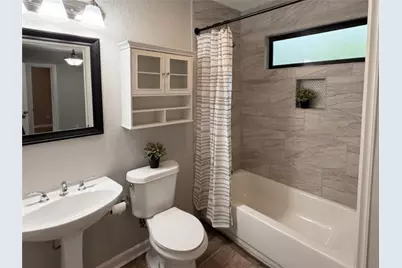 5222 Northridge Drive, Houston, TX 77033 - Photo 3