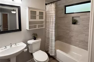 5222 Northridge Dr, Houston, TX 77033 - Photo 3