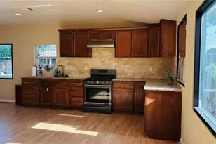 11407 Hazen St, Houston, TX 77072 - Photo 7