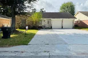 11407 Hazen St, Houston, TX 77072 - Photo 1