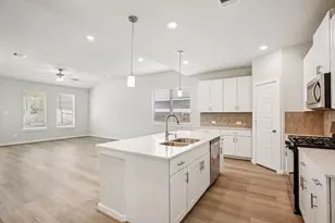 17211 Remington Mdws St, Waller, TX 77484 - Photo 9