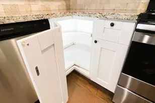 2300 Old Spanish Trl, Houston, TX 77054 - Photo 9