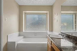 319 Richvale Ln, Houston, TX 77598 - Photo 23