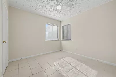 319 Richvale Lane, Houston, TX 77598 - Photo 27