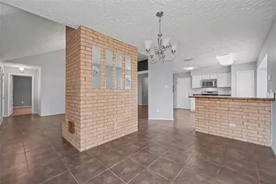 319 Richvale Lane, Houston, TX 77598 - Photo 9