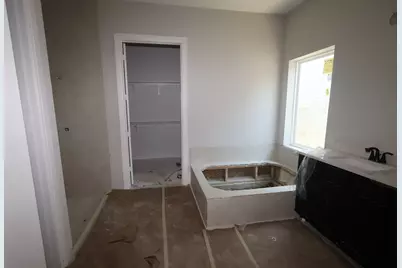 11906 Salty Bend Drive, Mont Belvieu, TX 77523 - Photo 11