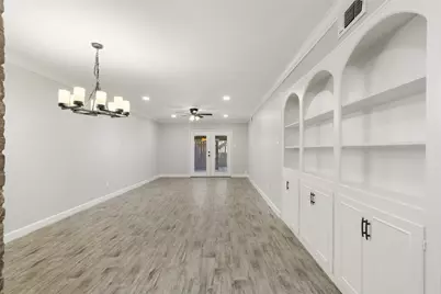 13010 Trail Hollow Drive #3010, Houston, TX 77079 - Photo 9
