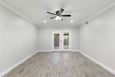 13010 Trail Hollow Drive #3010, Houston, TX 77079 - Photo 7