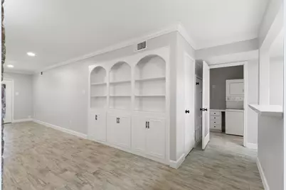 13010 Trail Hollow Drive #3010, Houston, TX 77079 - Photo 5