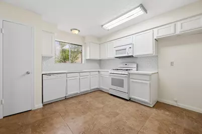 4134 Arapajo Street, Baytown, TX 77521 - Photo 11