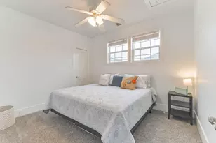 1513 19th St, Galveston, TX 77550 - Photo 45