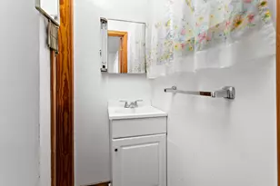 621 Henry Ln, Winnie, TX 77665 - Photo 13