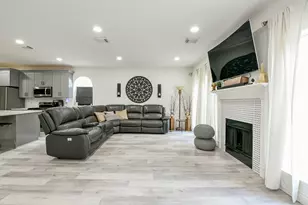 16314 Concord Falls Ln, Sugar Land, TX 77498 - Photo 11