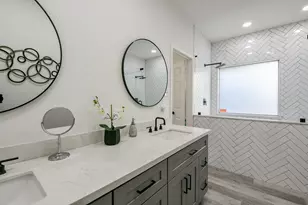 16314 Concord Falls Ln, Sugar Land, TX 77498 - Photo 17