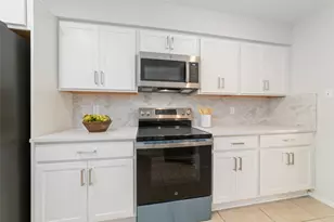 14704 Perthshire Rd, Houston, TX 77079 - Photo 3