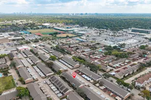 14704 Perthshire Rd, Houston, TX 77079 - Photo 37