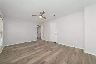 14704 Perthshire Rd, Houston, TX 77079 - Photo 17