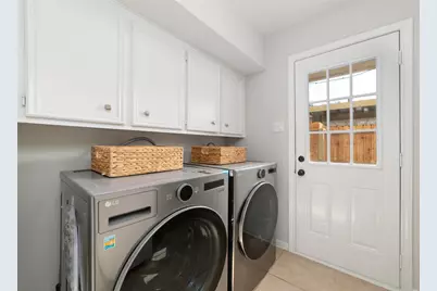 14704 Perthshire Road #E, Houston, TX 77079 - Photo 13