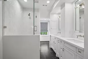 2439 Stanmore Dr, Houston, TX 77019 - Photo 27
