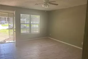 4830 Van Fleet St, Houston, TX 77033 - Photo 3