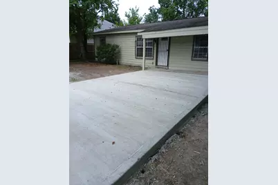 4830 Van Fleet Street, Houston, TX 77033 - Photo 1