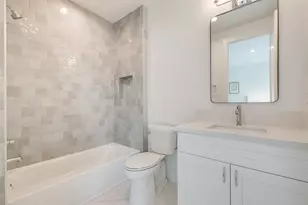 834 Waverly St, Houston, TX 77007 - Photo 31