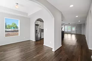605 Dumble St, Houston, TX 77023 - Photo 9