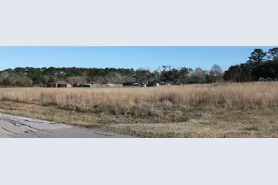 8531 Avenue H, Liverpool, TX 77577 - Photo 1