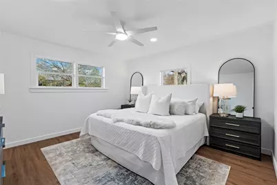 5023 Redstart Street, Houston, TX 77035 - Photo 27