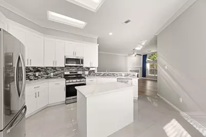 26 Heron Hollow Court, The Woodlands, TX 77382 - Photo 15