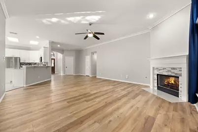 26 Heron Hollow Court, The Woodlands, TX 77382 - Photo 13