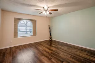 11817 Southlake Dr, Houston, TX 77077 - Photo 19