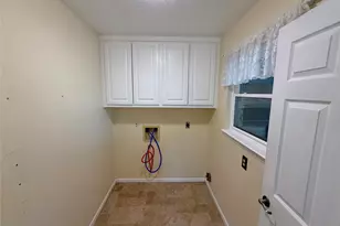 62 Raintree Ct, Lake Jackson, TX 77566 - Photo 33