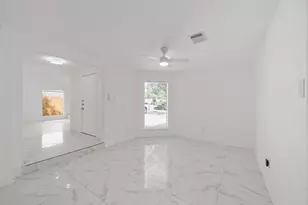 8715 Covent Garden St, Houston, TX 77031 - Photo 7